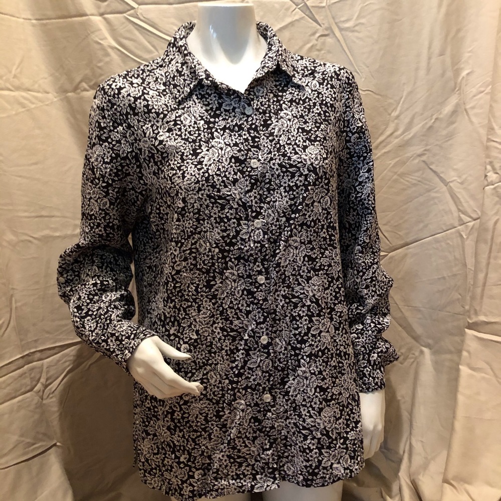 ⚡️⚡️Villager Sport Size Large Button Down Shirt.